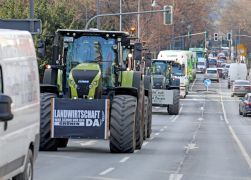 Ueber Zehn Kilometer Protestlawine Waelzte Sich Durch Jena 15